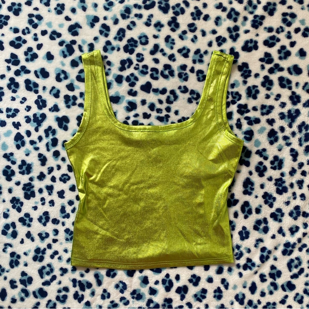 MISSGUIDED metallic tank 💚✨
